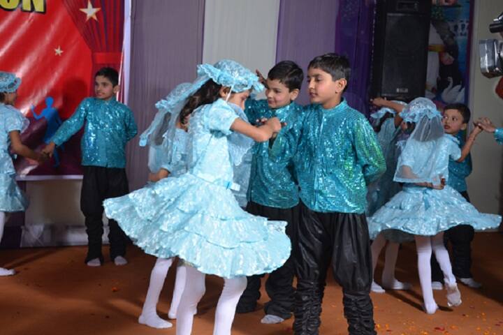 S D Maruti Nandan Vidya Mandir-Sports Day Celebrations