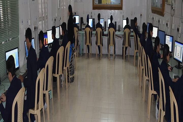 S D Modern Public School-Computer Lab