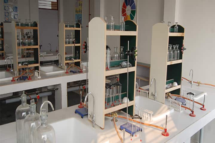 S V International School-Chemistry Lab