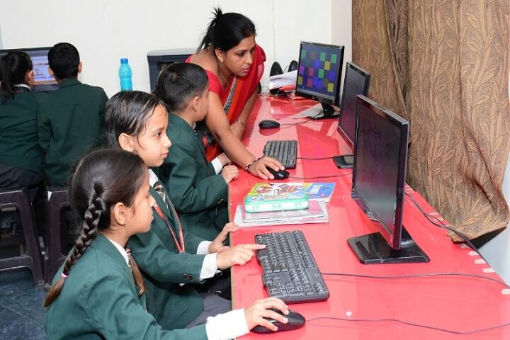 S D Public School-Computer Lab