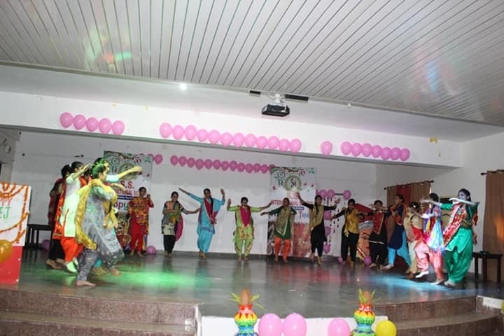 S S International School-Dancing Activity