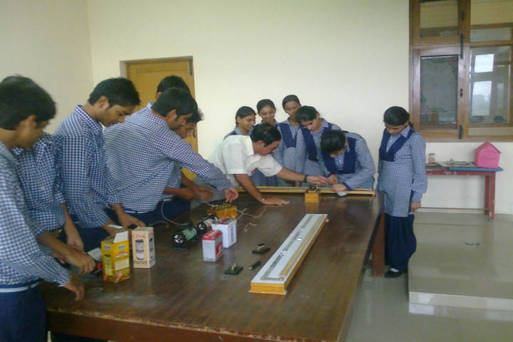 Sant Nikka Singh Public School-Physics Lab