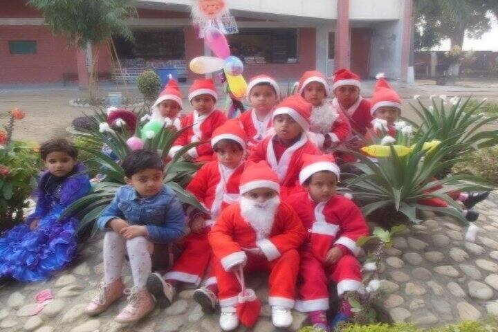 Sant Nischal Singh Public School-Christmas Celebrations