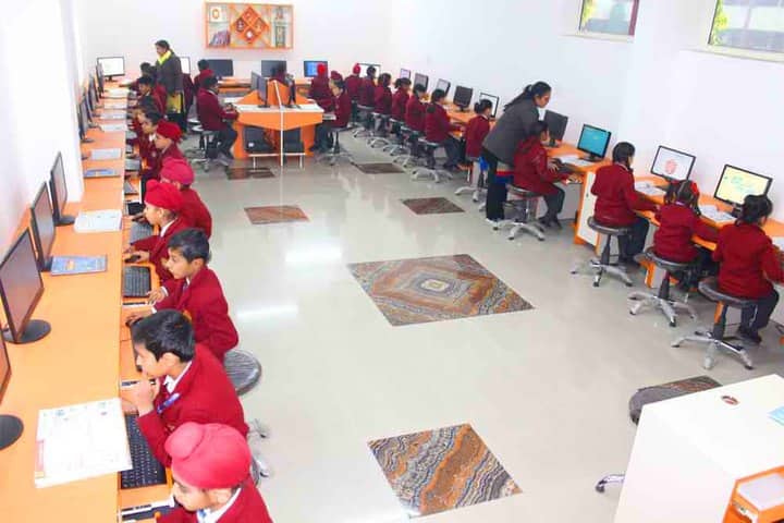 Sant Nischal Singh Public School-Computer Lab