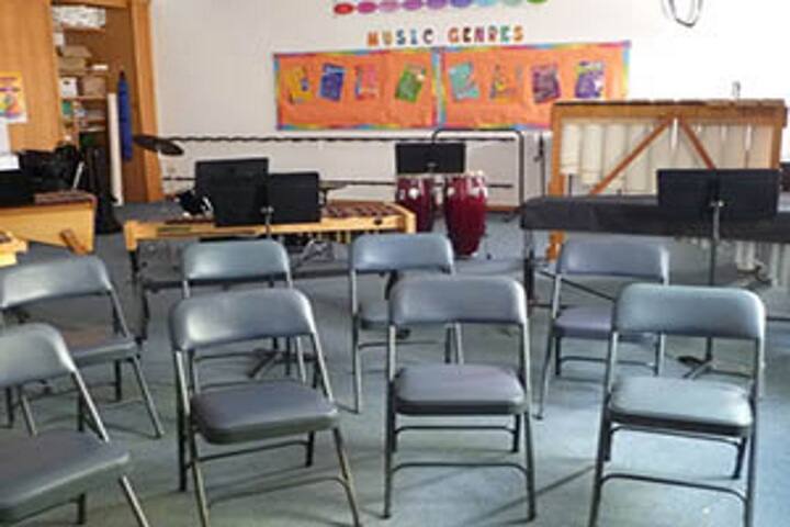 Saraswati Vidya Mandir High School-Music
