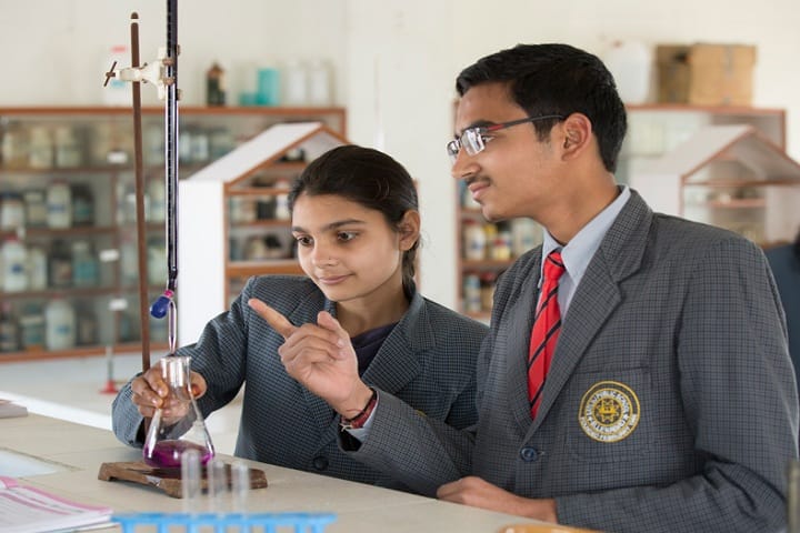 Satluj Public School-Chemistry Lab