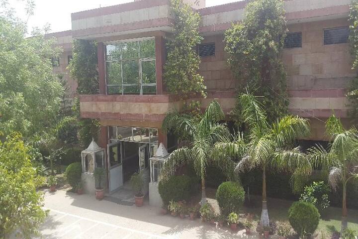 Shaheed Amar Singh Public School-School Building