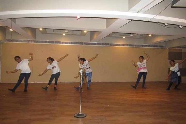 Shalom Presidency School-Dance