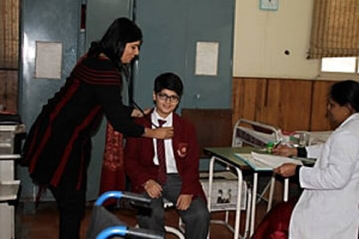 Sheetla Vidya Peeth-Medical-Room