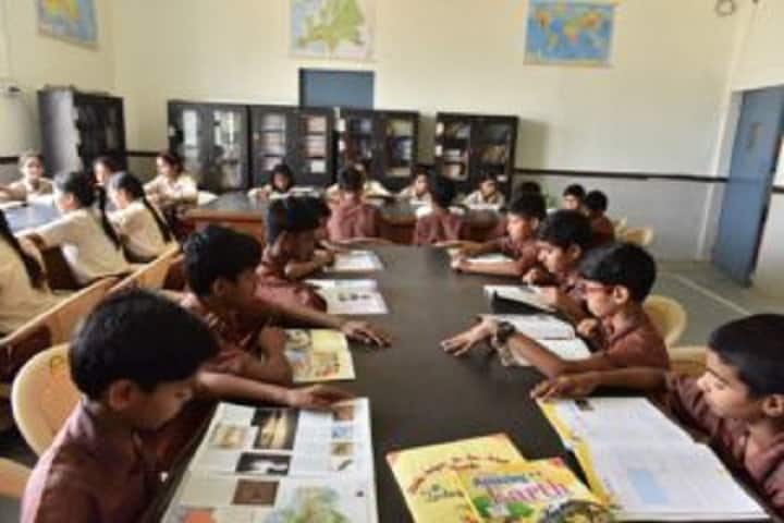 Shishu Kalyan High School-Library