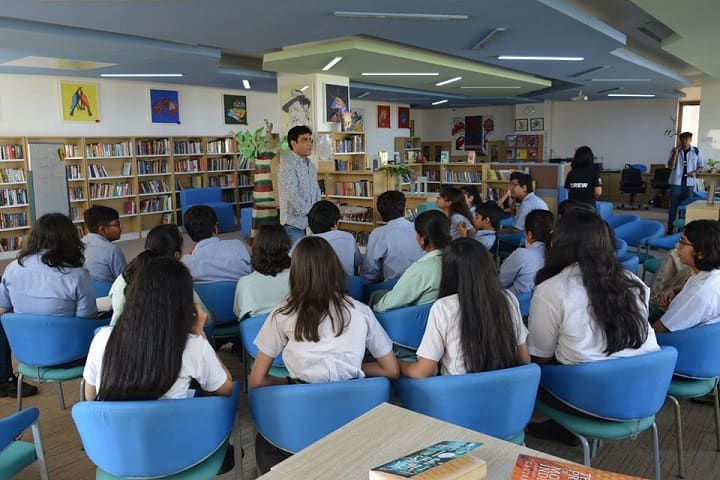 Shiv Nadar School-Library