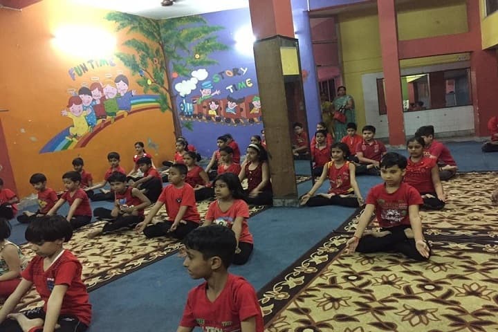 Shiva Shiksha Sadan-Yoga