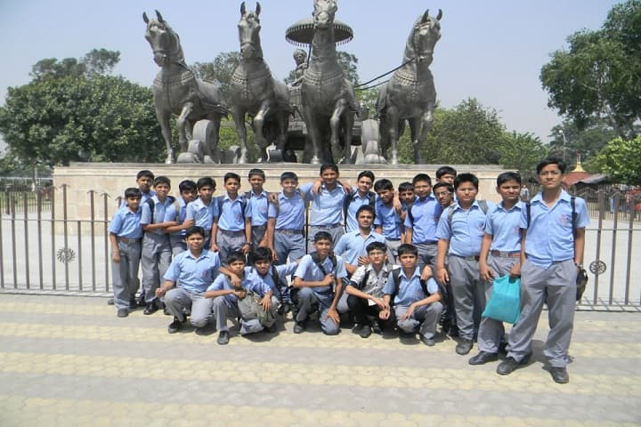 Shree Krishna Pranami Public School-Educational Tour