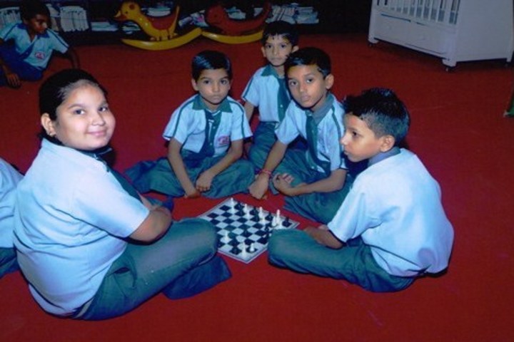 Shree Mahabir Singh Convent School-Indoor Games