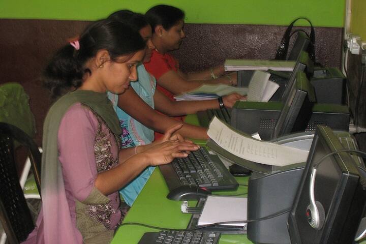 Shri Brahmrishi Vidya Mandir-English Lab