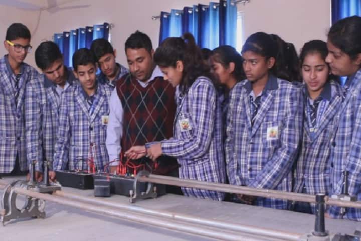Shri Krishna Senior Secondary School-Physics Lab