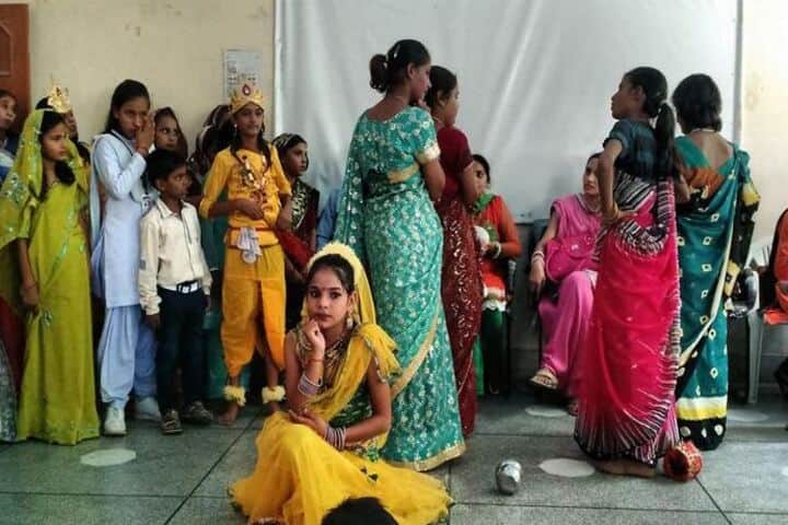 Shri Lajja Ram Bashesar Dass Gurukul Vidyapeeth-Childrens Day
