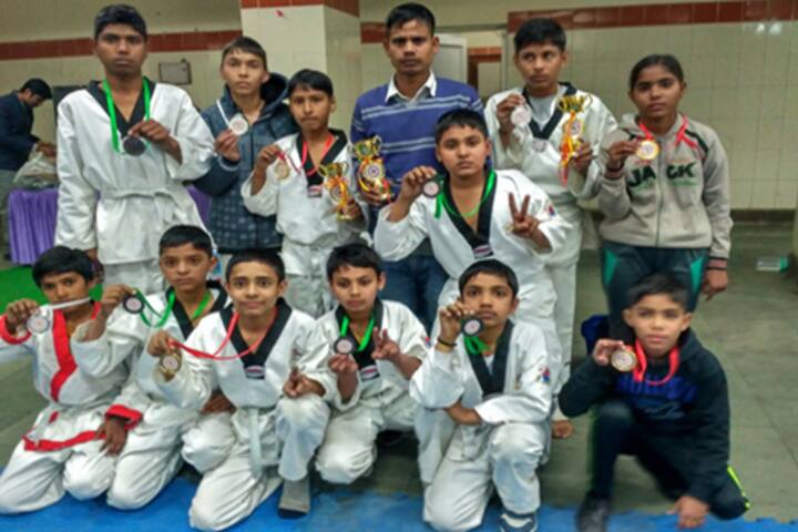 Shri Lajja Ram Bashesar Dass Gurukul Vidyapeeth-Sports