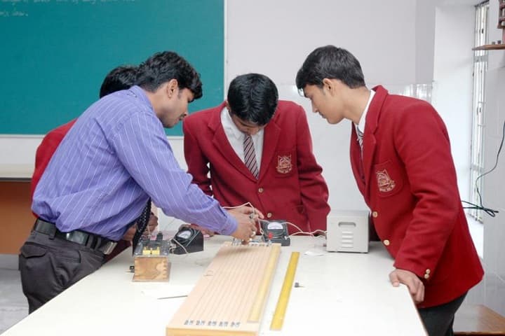 Shri Rama Bharti High School-Physics Lab