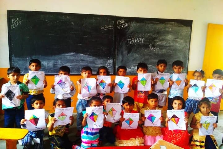 Shweta Royal Public School-Art and Craft