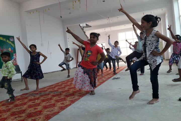 Shweta Royal Public School-Dance