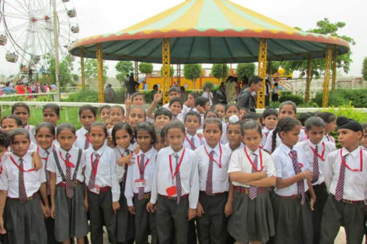 Sutlej Public School- Junior Students