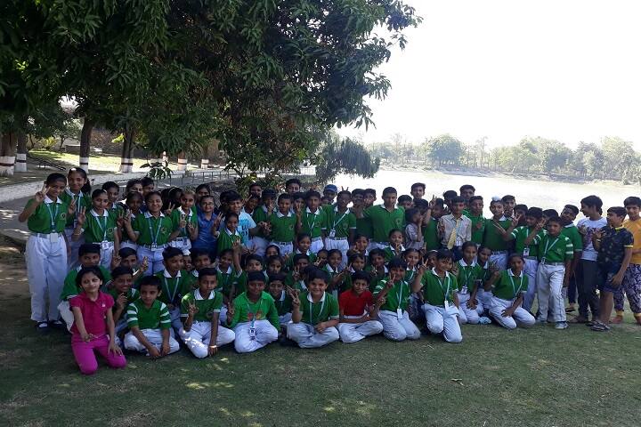 Swami Vivekanand High School-Excursion