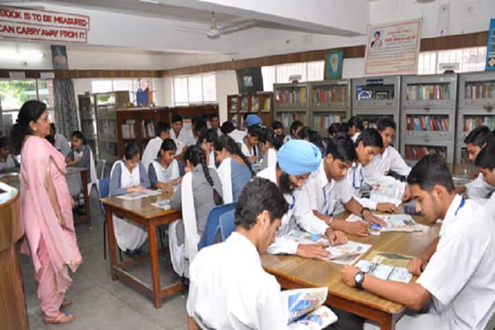 Tagore Baal Niketan-Library