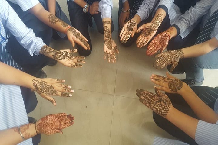 Tagore Public School-Mehandi-Competition