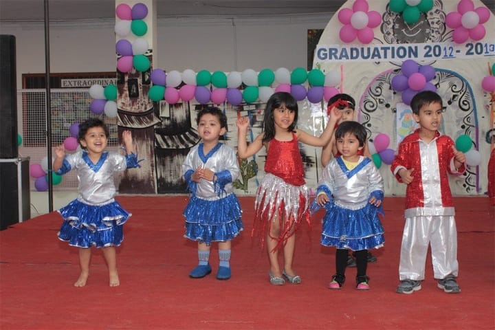 The Olive School-Graduation day