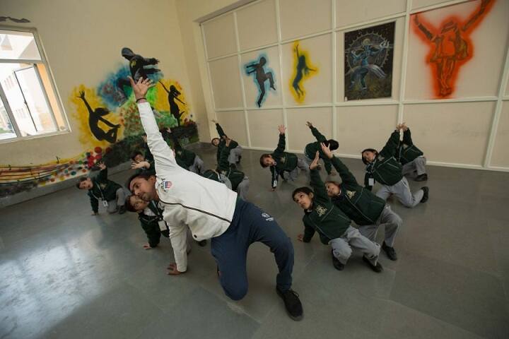 The Shikshiyan School-Dance Class