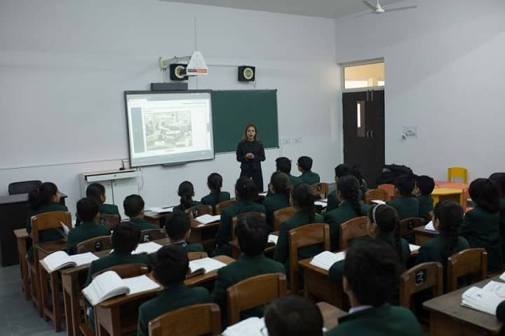 The Shikshiyan School-Smart Classroom
