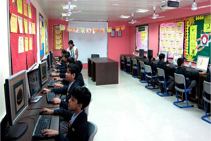 Universal Model Senior Secondary School-Computer lab