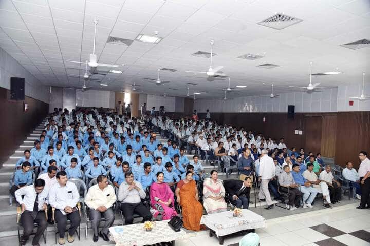 Viveka Nand Bal Mandir Senior Secondary Schoo-Auditorium