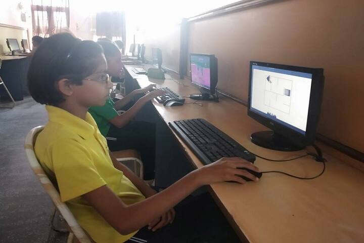 Vivekanand Vidya Niketan-Computer Lab