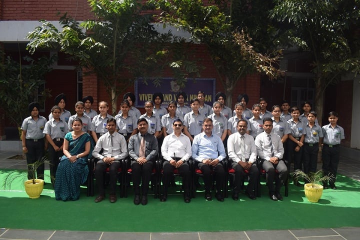 Vivekanand Vidya Niketan-Investiture Ceremony
