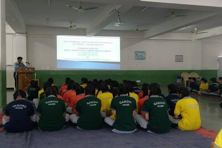 DAV Ambuja Vidya Niketan Public School-Classroom