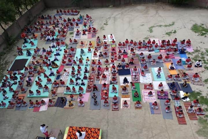 B L Central Public School-Yoga