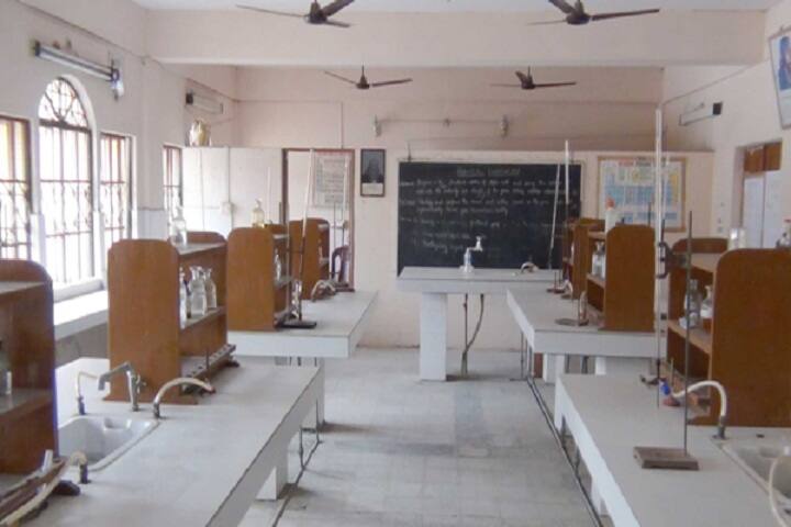 Kendriya Vidyalaya No 1-Chemistry Lab