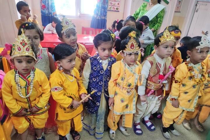 Chapslee School-Fancy Dress