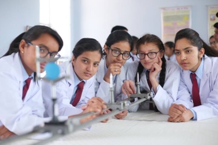 Chinmaya Vidyalaya-Laboratory