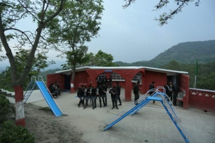 Chinmaya Vidyalaya-Play Area