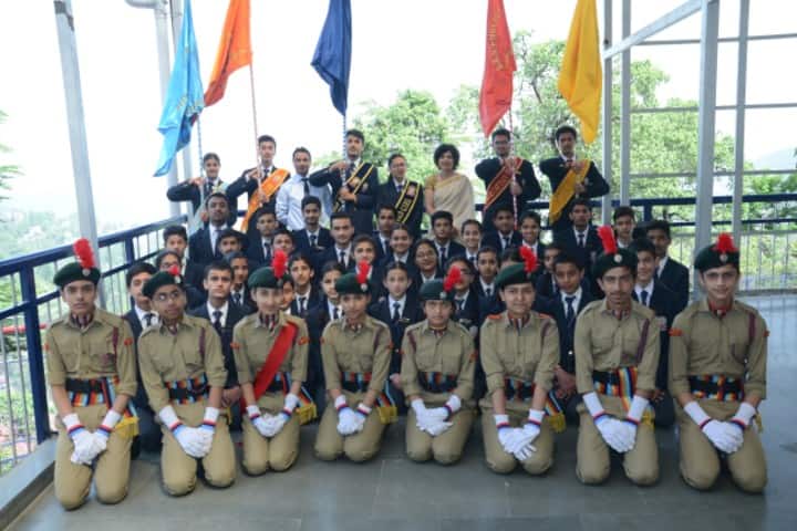 D A V Senior Secondary Public School-students