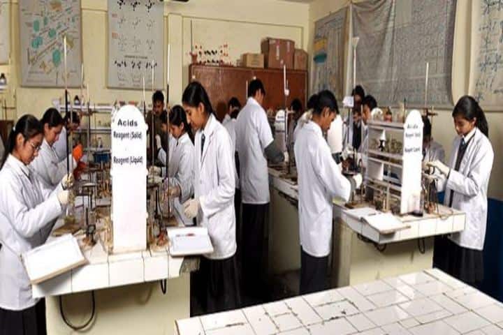 Dalhousie Hill Top School-Laboratory