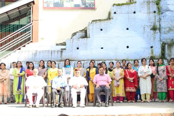 DAV Public School-Teachers