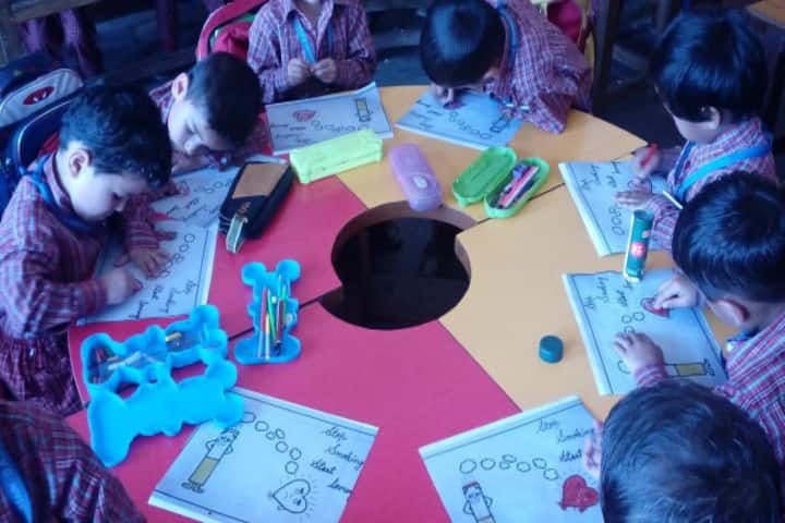 DAV Public School-Art room