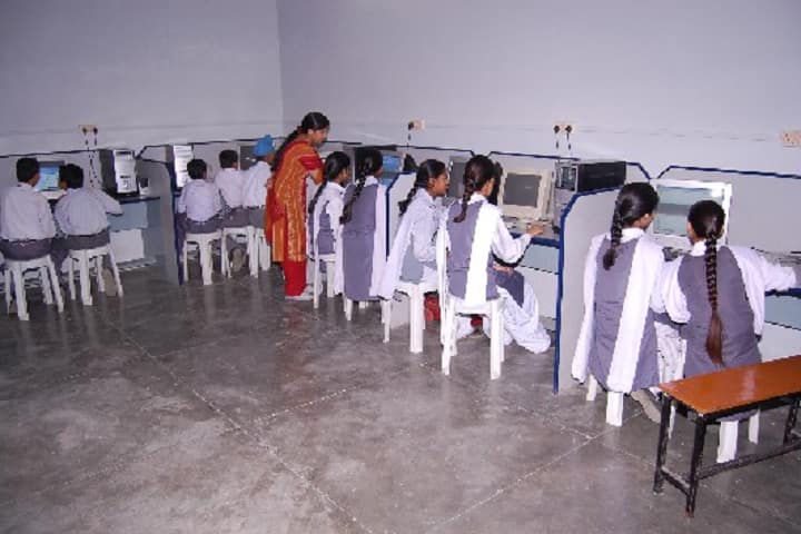 Guru Nanak Mission Public School-Computer-Lab
