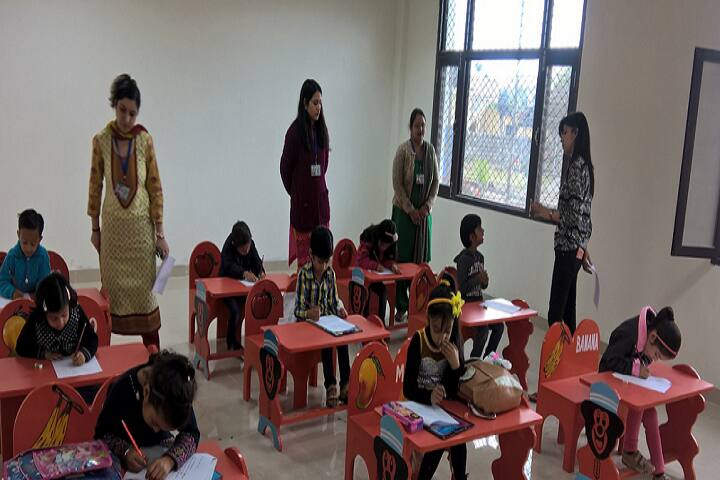 J S Wisdom World School-Classroom