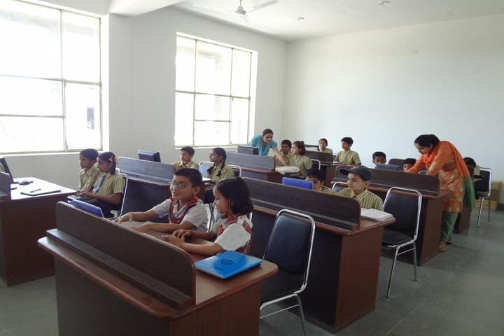 KV International School-Computer-Lab