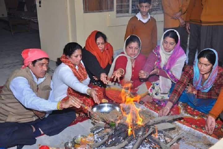 Maharishi Vidya Mandir-Pooja